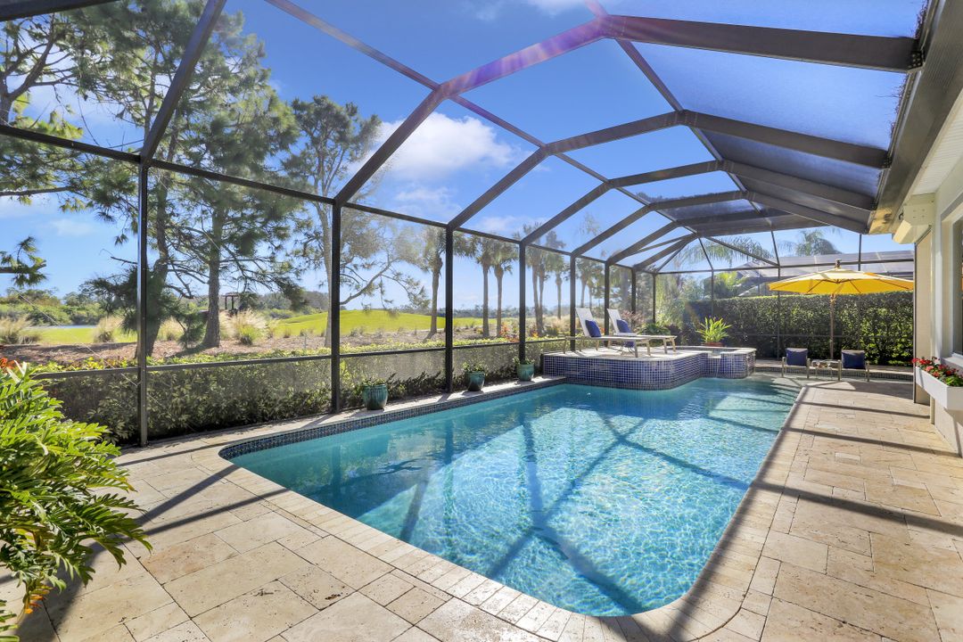 9755 Nickel Ridge Cir, Naples, FL 34120