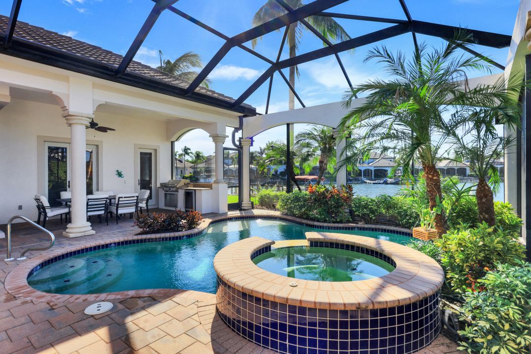 10590 Via Milano Dr, Miromar Lakes, FL 33913