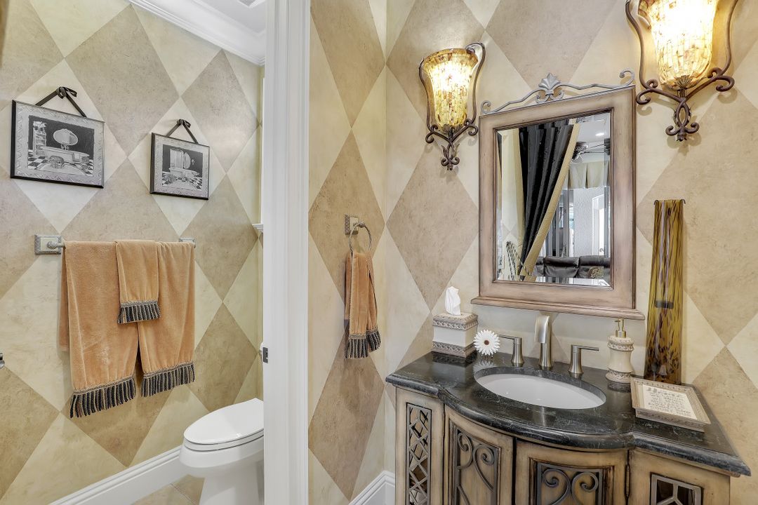 3840 Surfside Blvd, Cape Coral, FL 33914