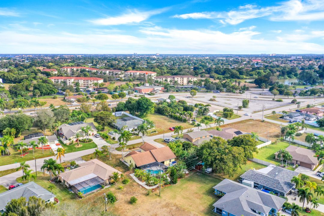 3914 SE 4th Ave, Cape Coral, FL 33904