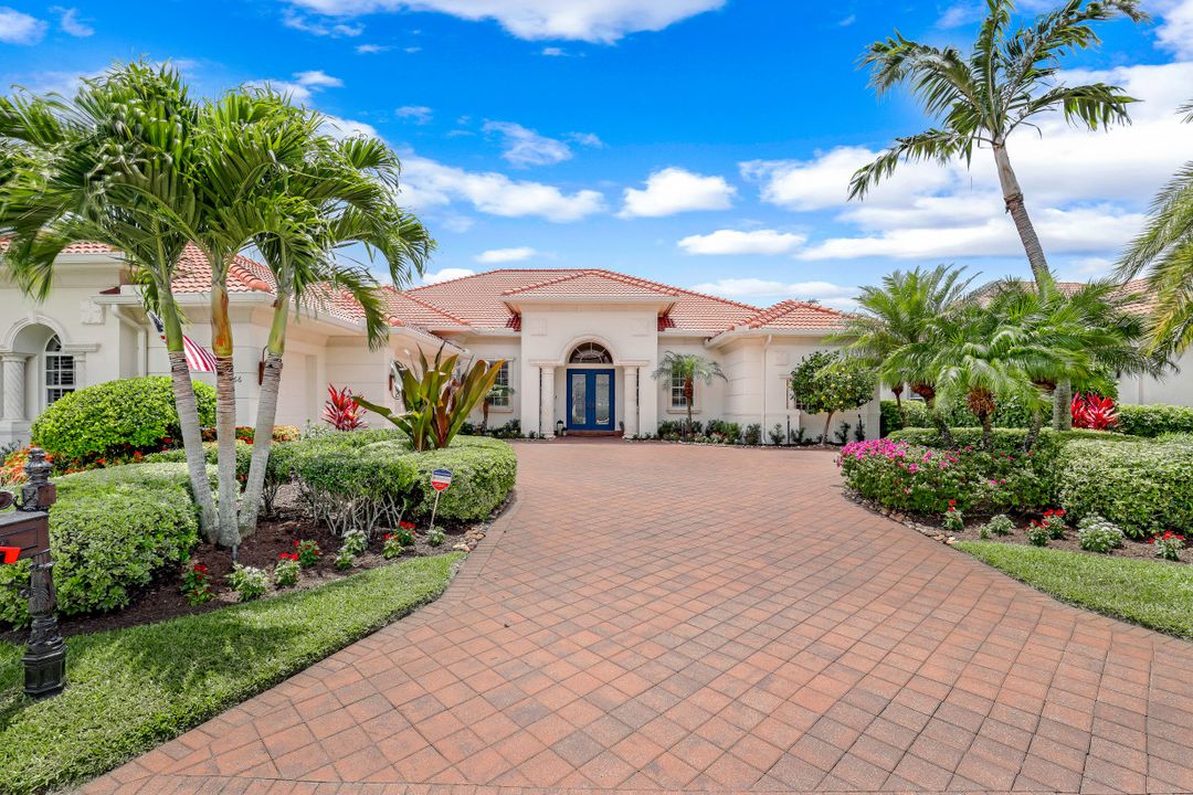 5666 Sago Ct, Naples, FL 34119