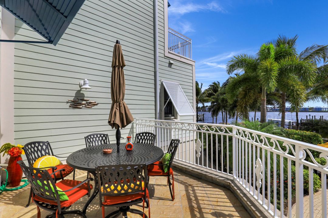 1001 10th Ave S #F3, Naples, FL 34102