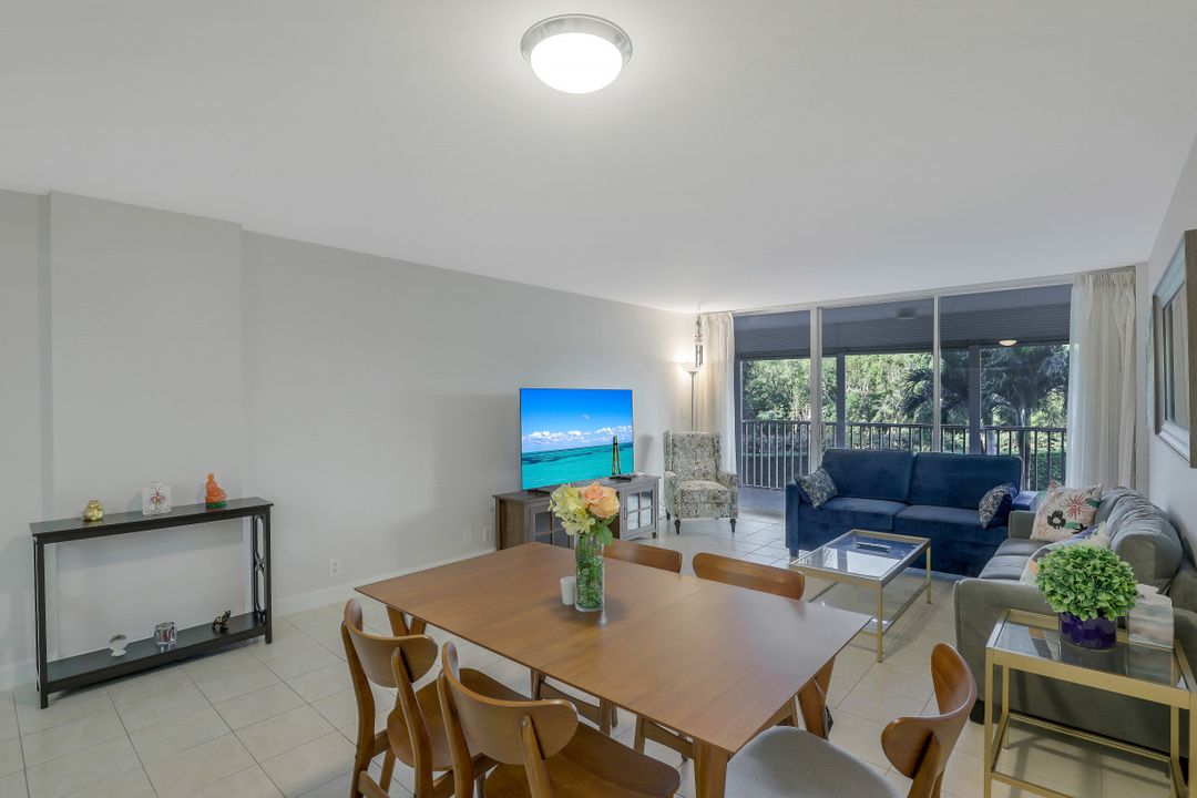 3 Bluebill Ave #206, Naples, FL 34108