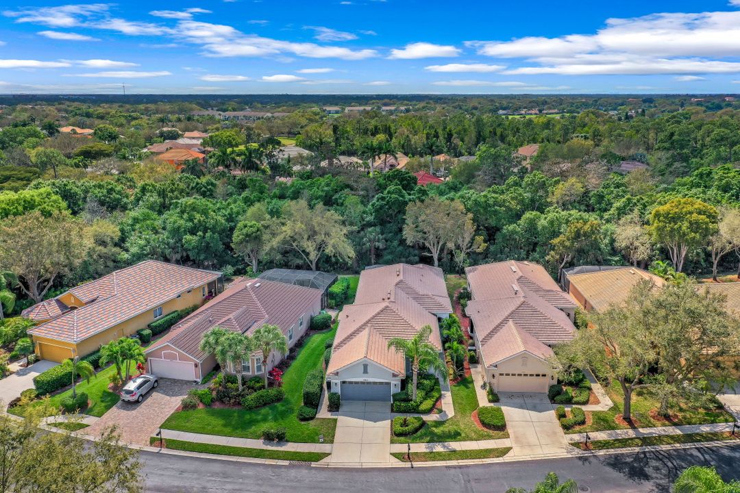 20441 Rookery Dr, Estero, FL 33928