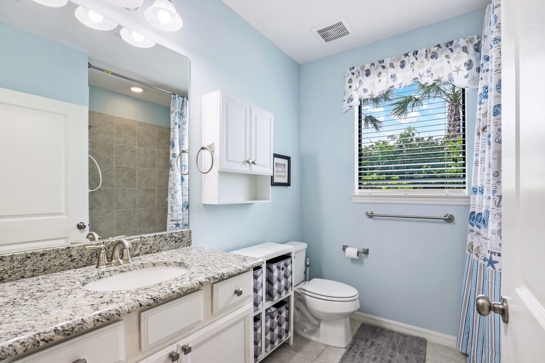 9420 Benvenuto Ct #104, Naples, FL 34119