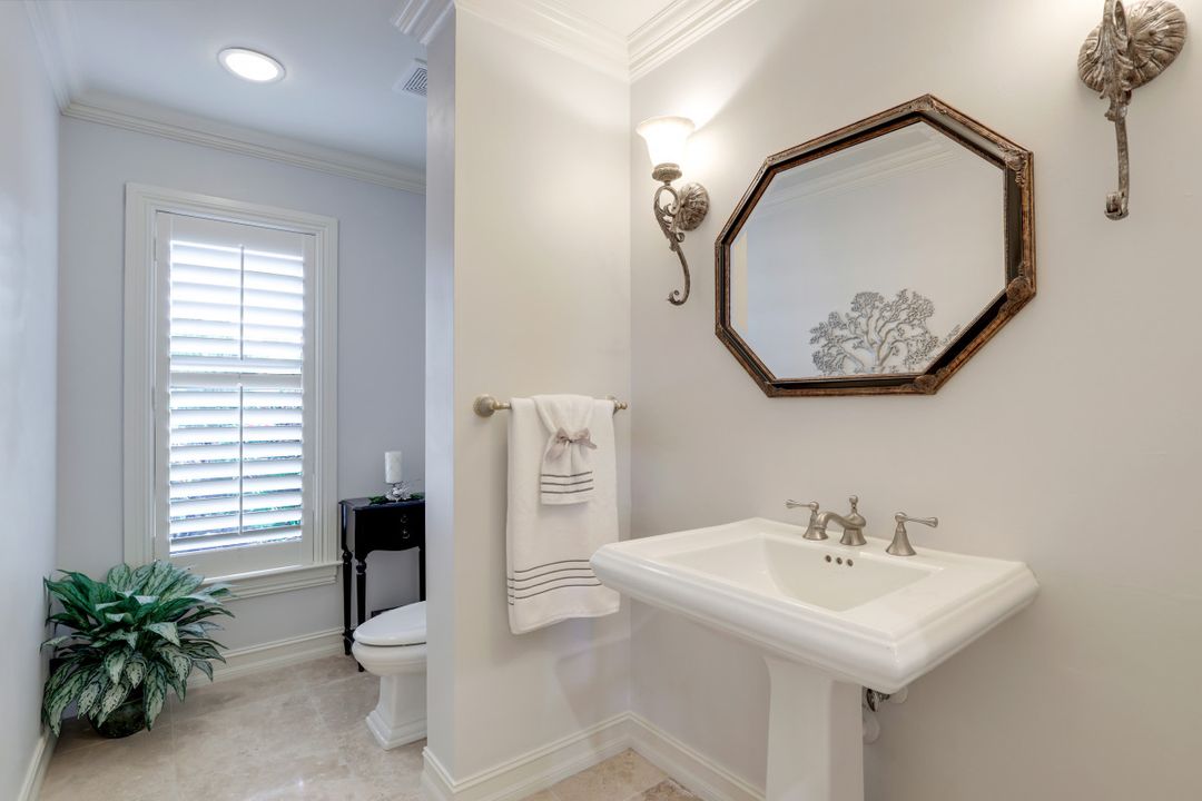 4224 Snowberry Ln, Naples, FL 34119