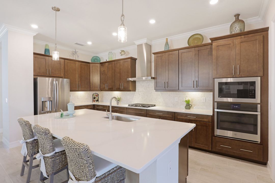 15254 Blue Bay Cir, Fort Myers, FL 33913