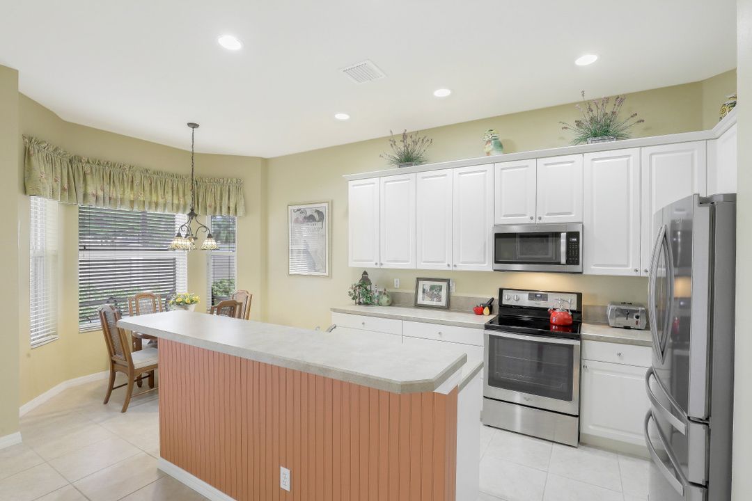 20229 Castlemaine Ave, Estero, FL 33928