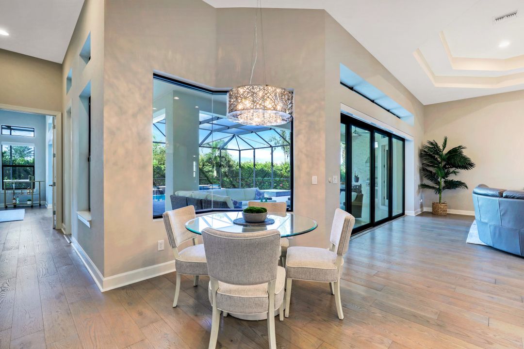 9018 Sorreno Ct, Naples, FL 34119