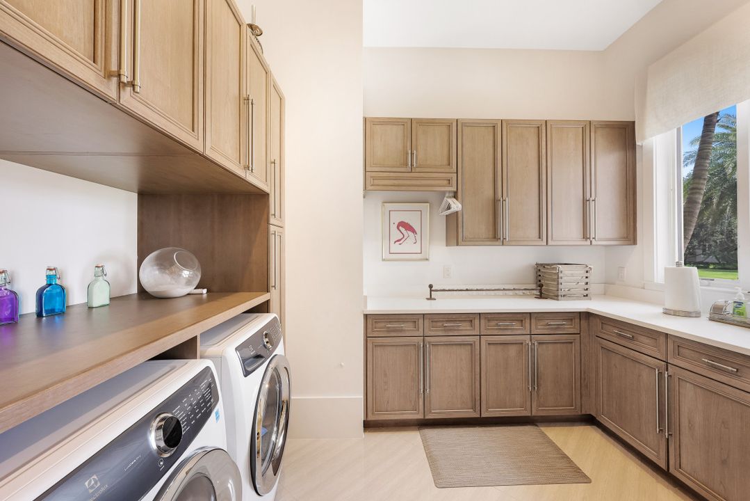 26171 Woodlyn Dr, Bonita Springs, FL 34134