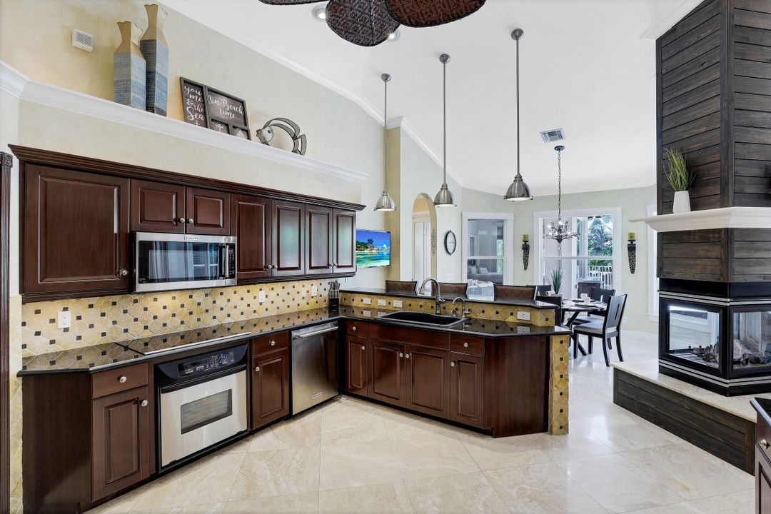 15170 Intracoastal Ct, Fort Myers, FL 33908