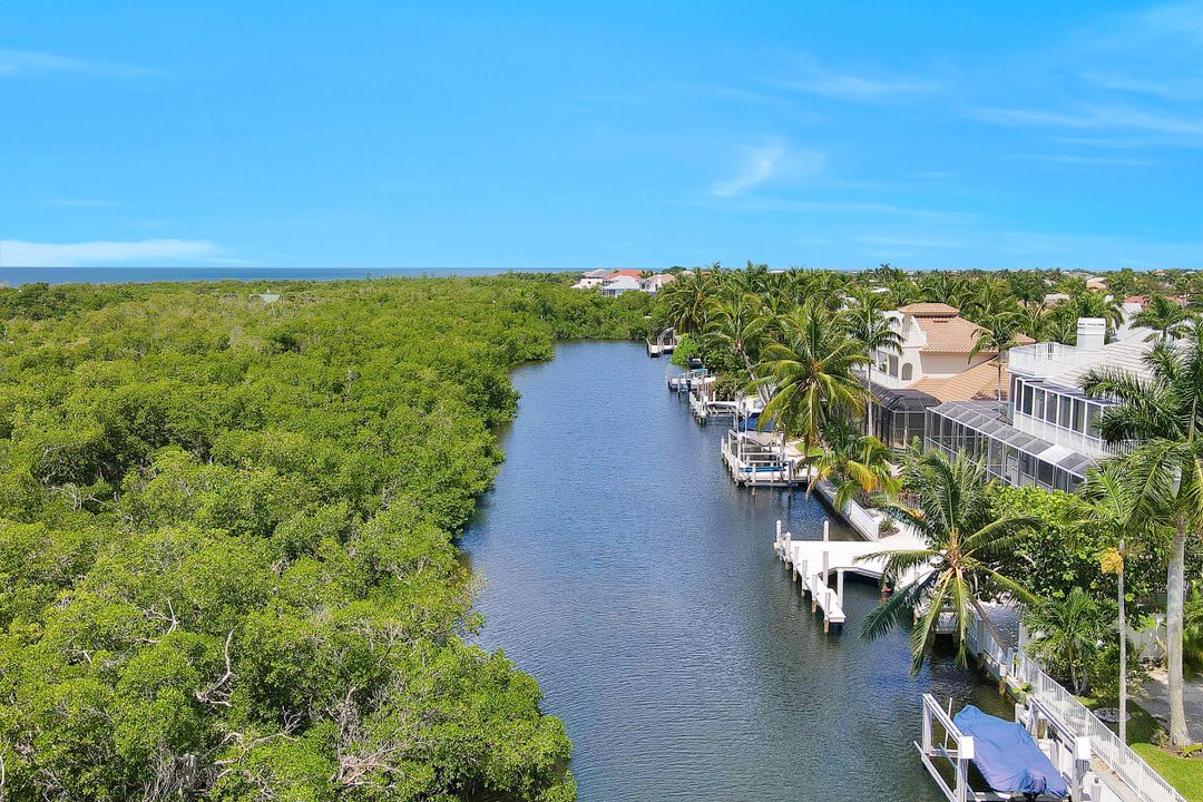 426 Spinnaker Dr, Marco Island, FL 34145