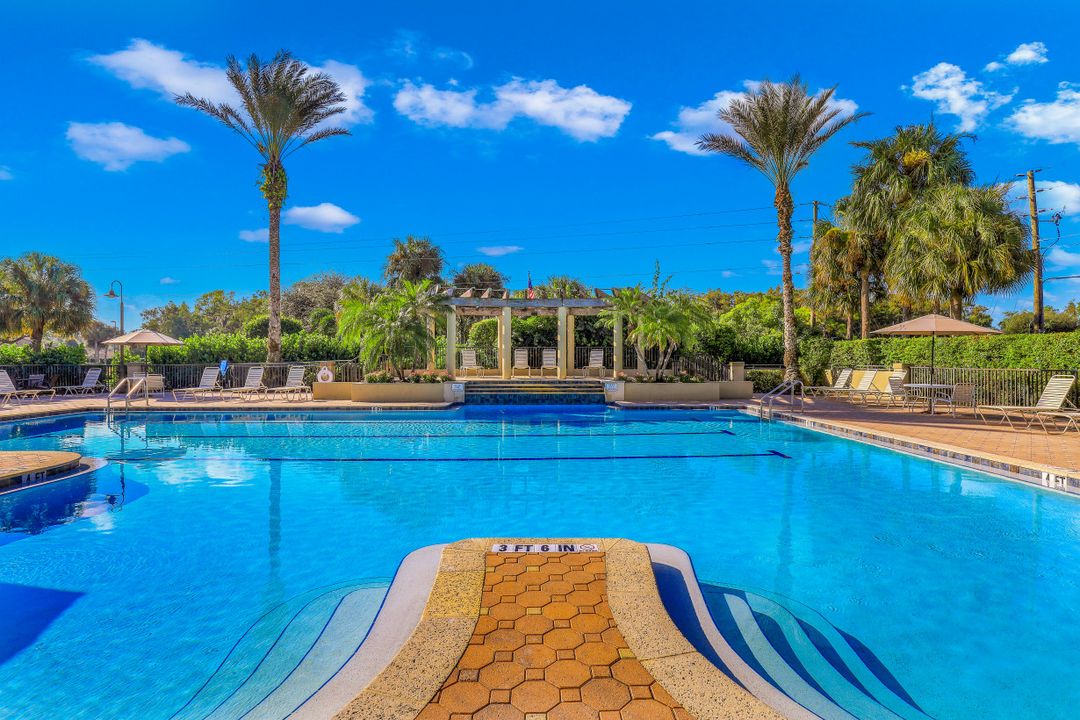 28400 Hunters Ridge Blvd, Bonita Springs, FL 34135