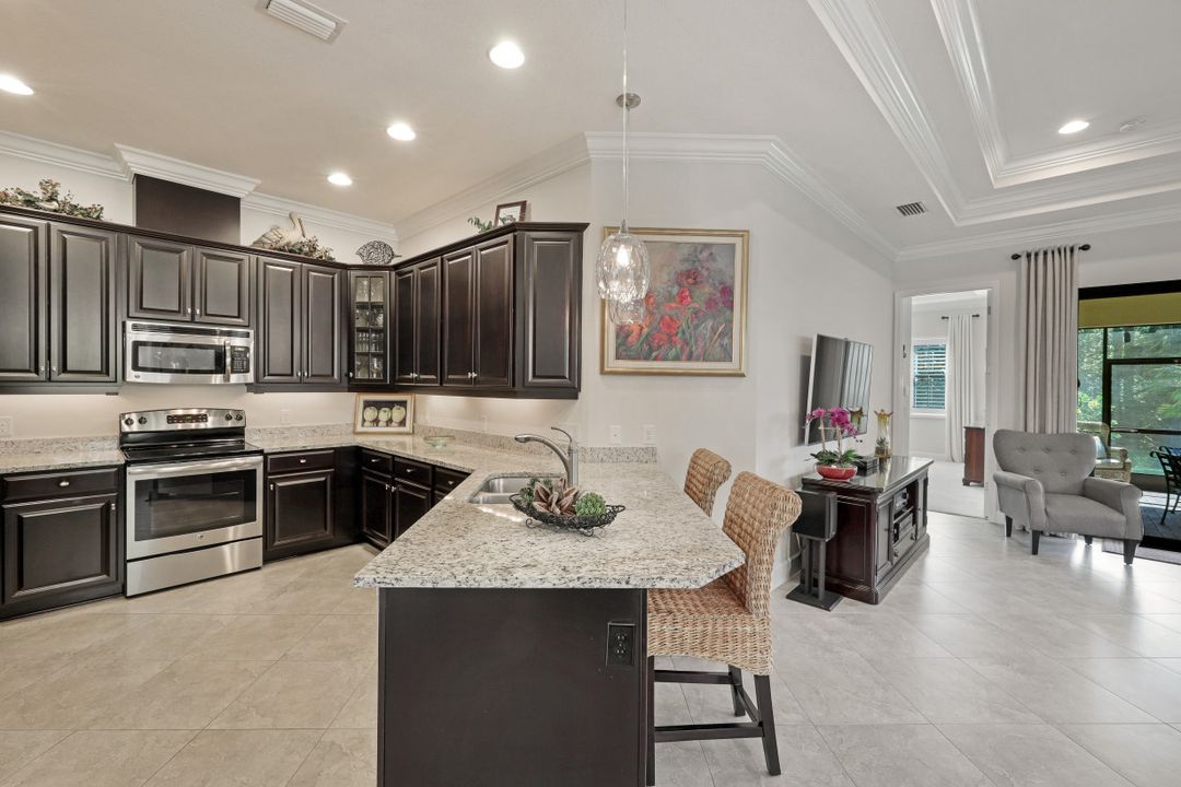 9129 Isla Bella Cir, Bonita Springs, FL 34135