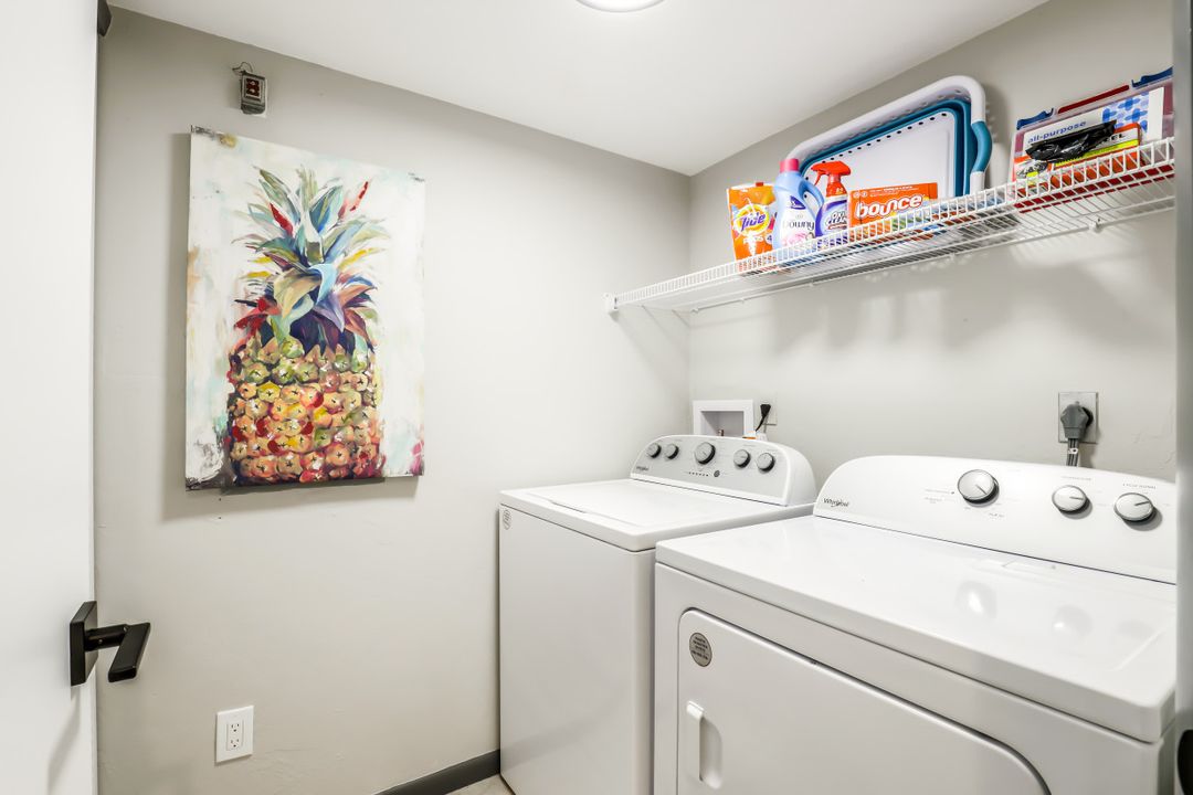 11116 Gulf Shore Dr #904, Naples, FL 34108