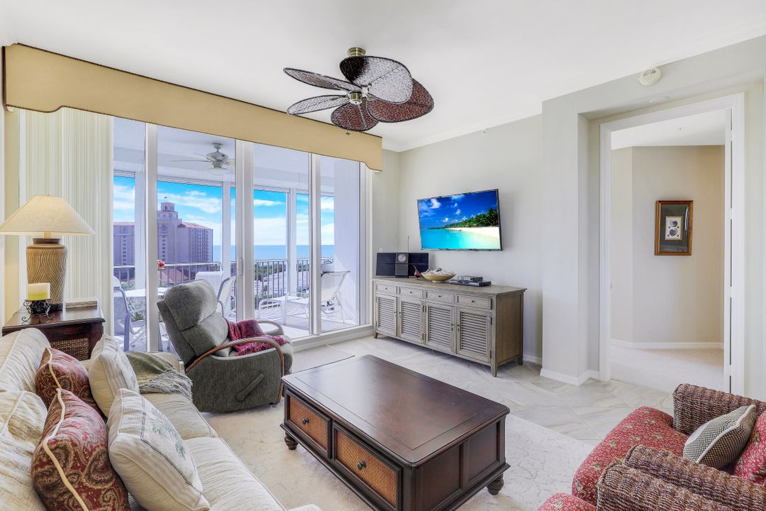 400 Flagship Dr #1101, Naples, FL 34108
