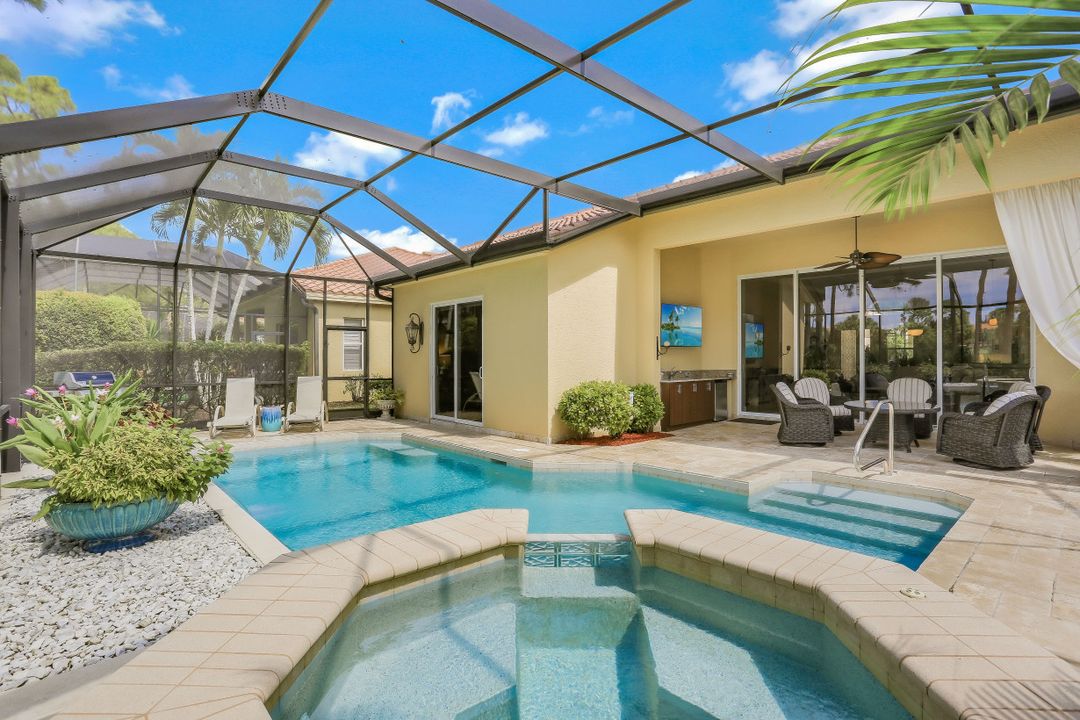 28637 Pienza Ct, Bonita Springs, FL 34135