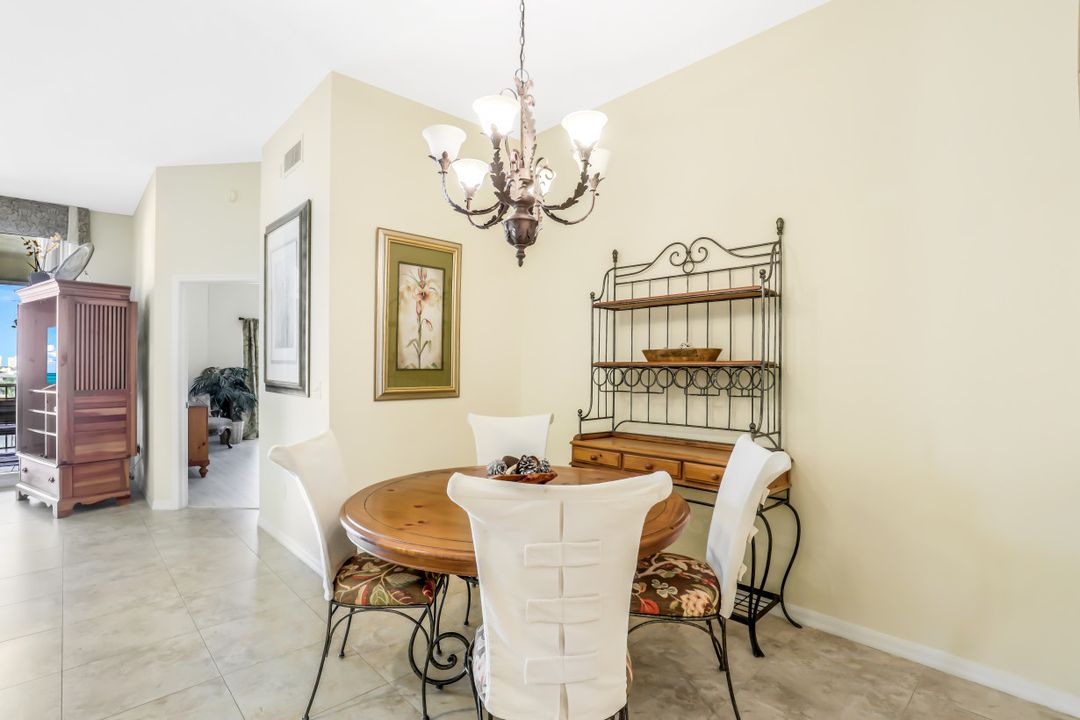 470 Launch Circle #603, Naples, FL 34108