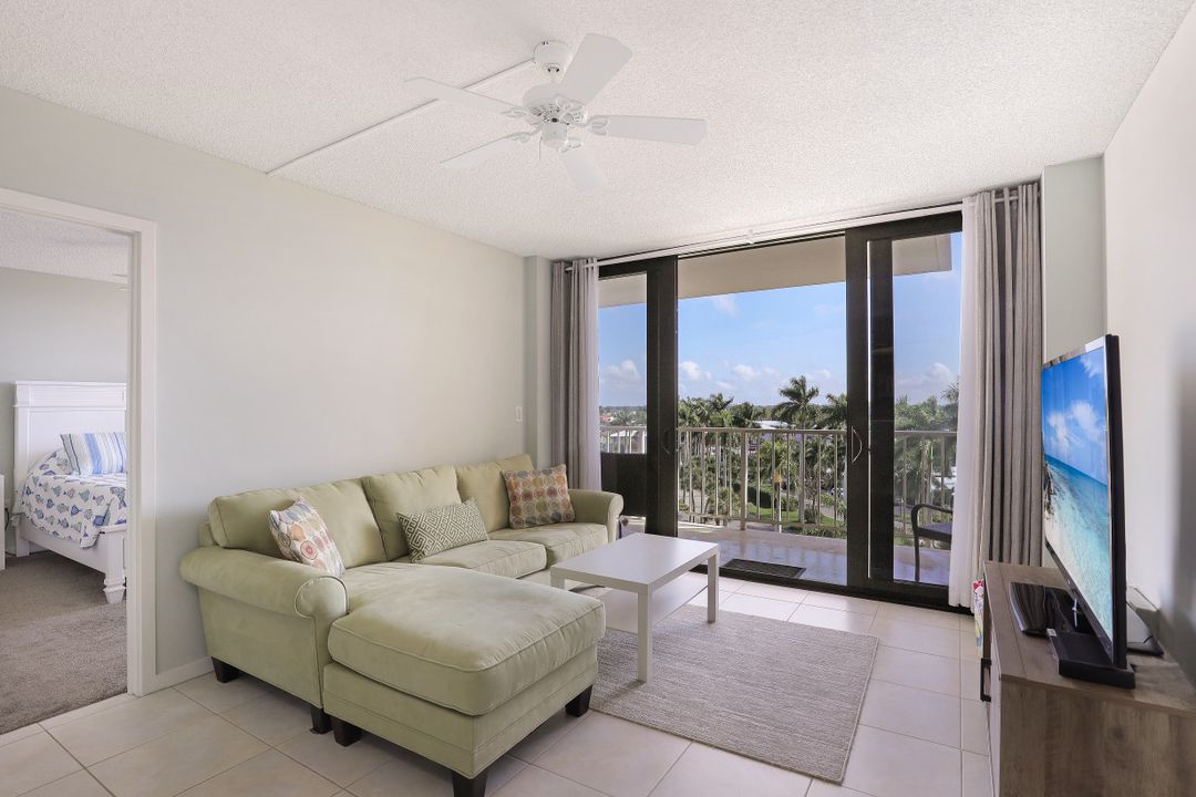 180 Seaview Ct #604, Marco Island, FL 34145