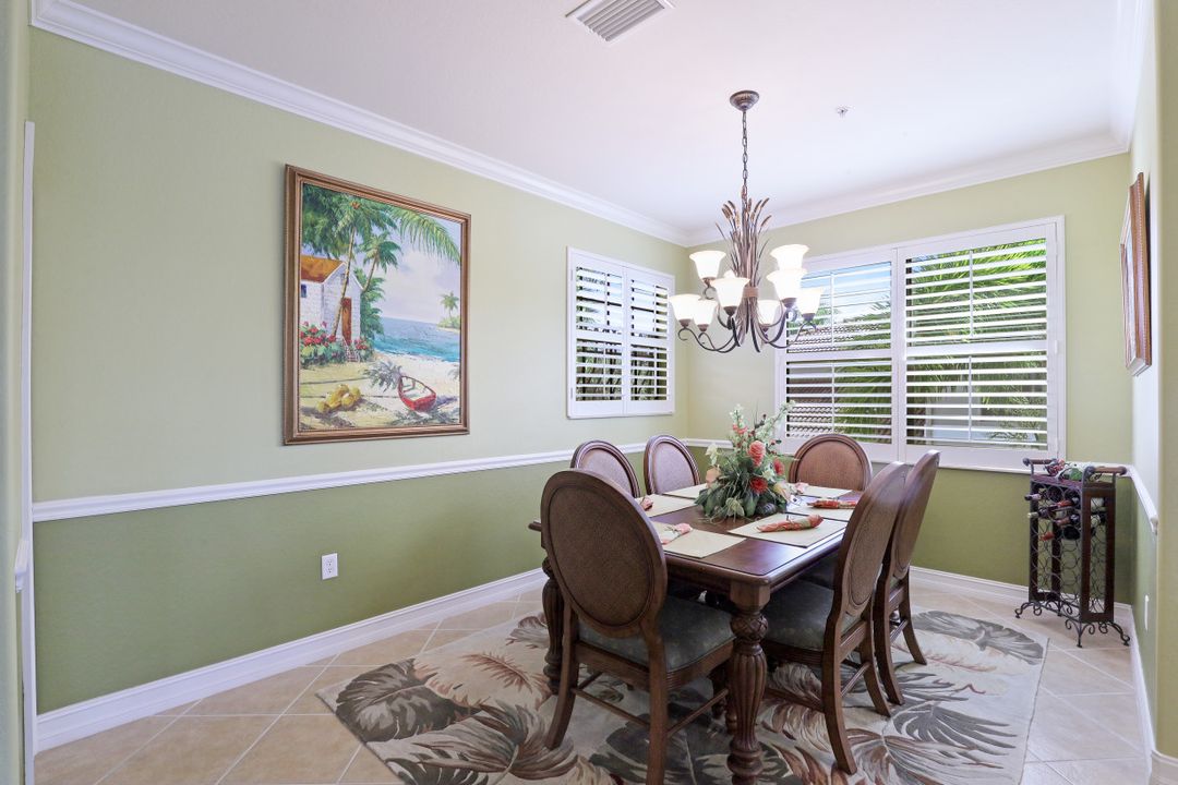 10498 Smoke House Bay Dr #201, Naples, FL 34120