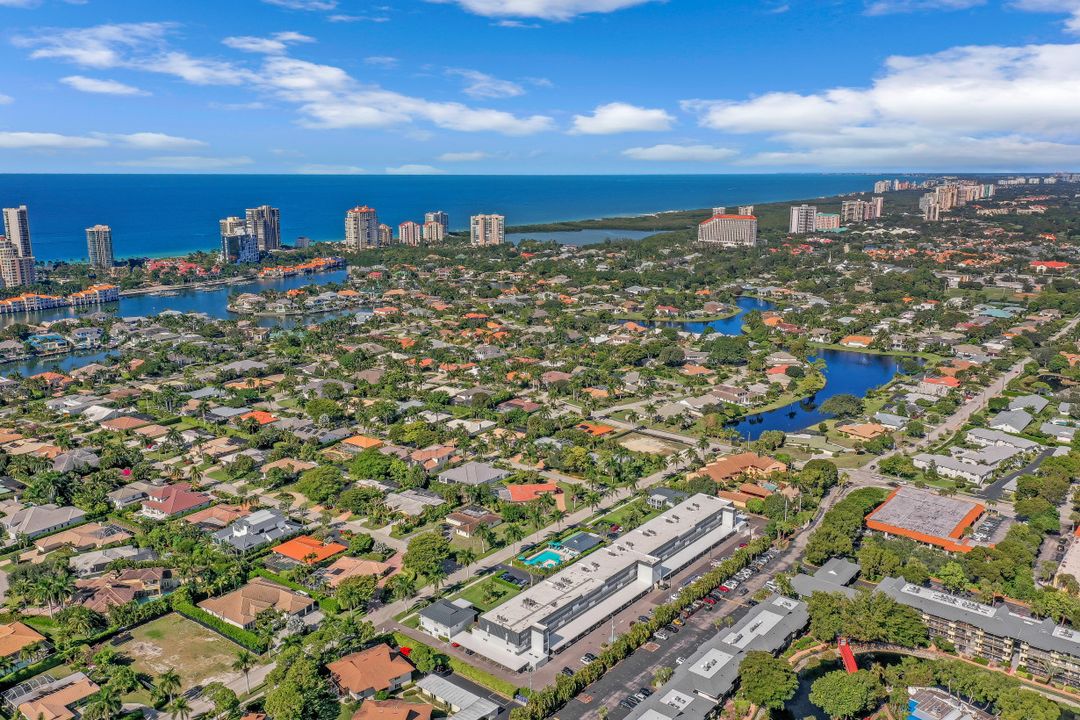 4100 Belair Ln #204, Naples, FL 34103