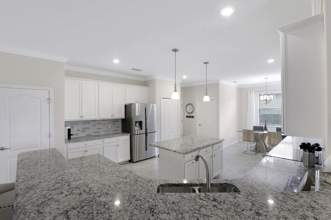 4580 Tamarind Way, Naples, FL 34119