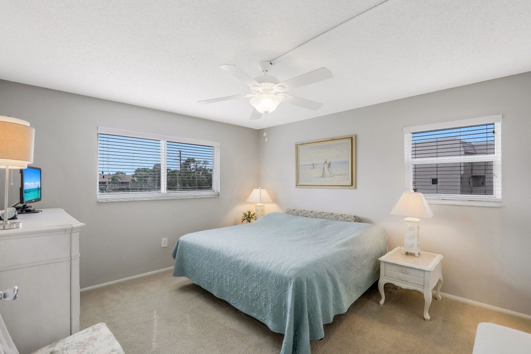 300 Forest Lakes Blvd #212, Naples, FL 34105