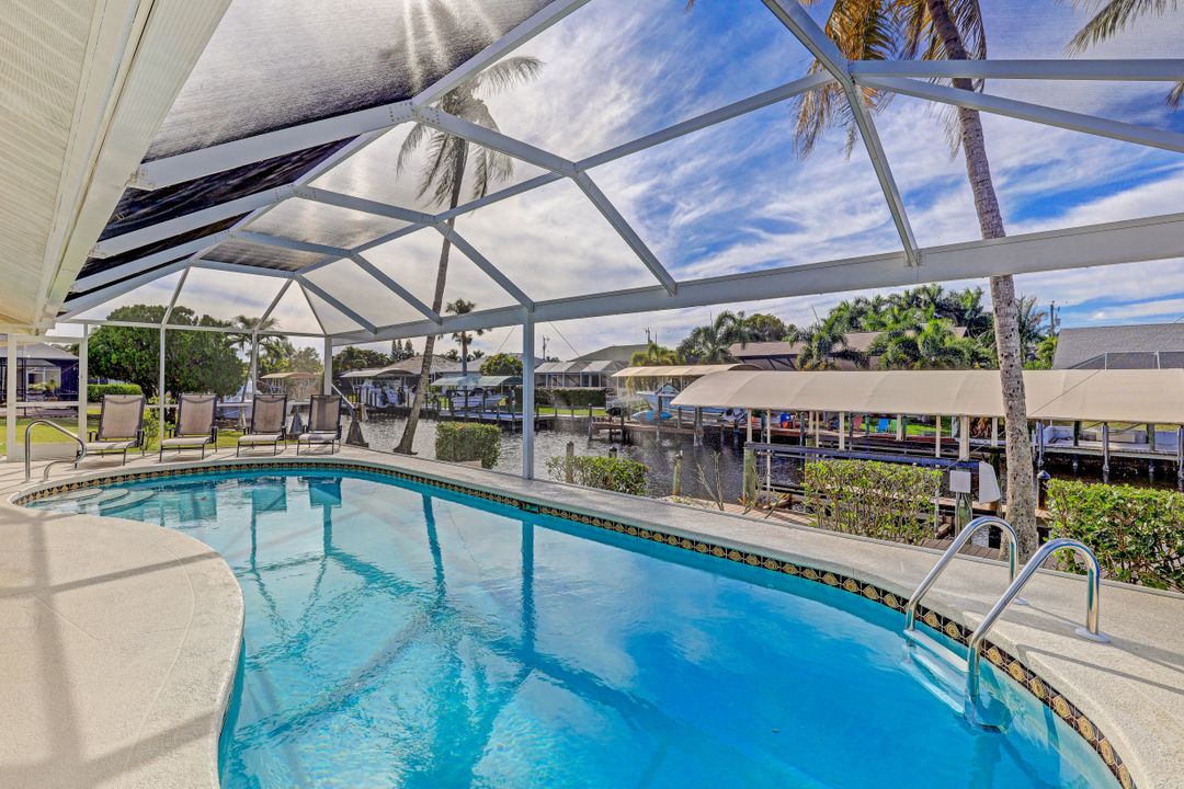 5002 SW 11th Pl, Cape Coral, FL 33914