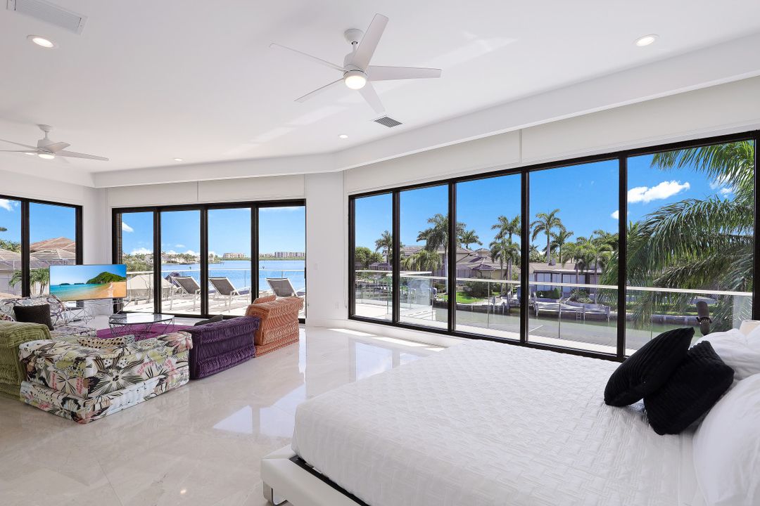 480 Parkhouse Ct, Marco Island, FL 34145