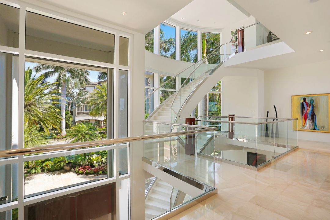 202 S Beach Dr, Marco Island, FL 34145