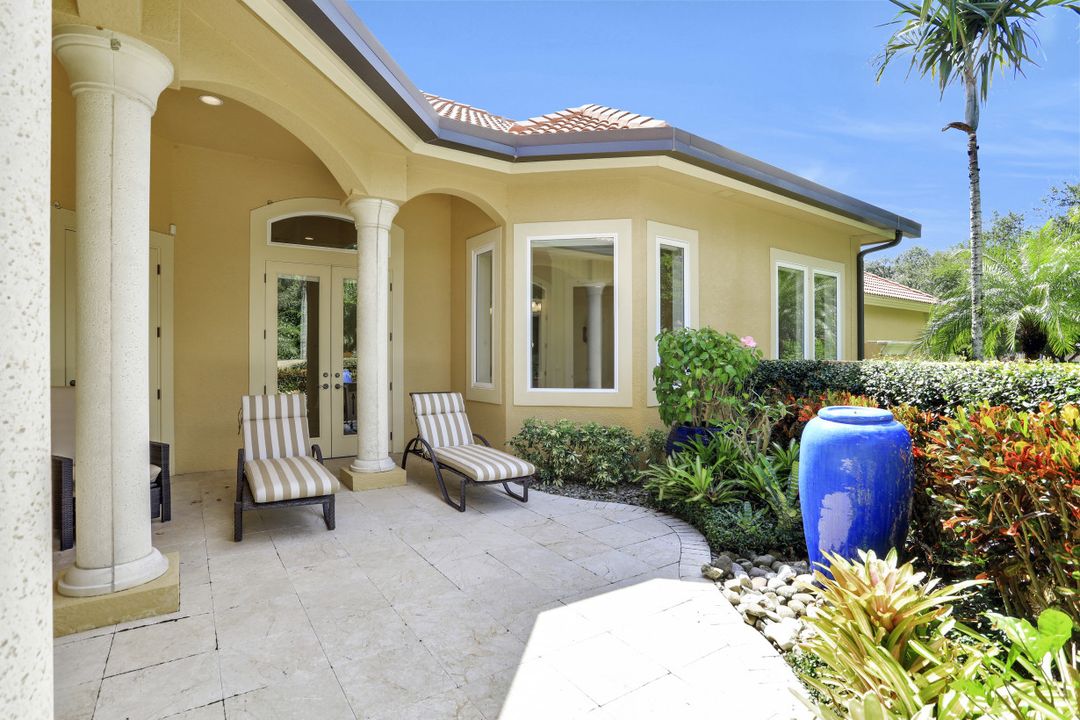 9301 Lakebend Preserve Ct, Estero, FL 34135