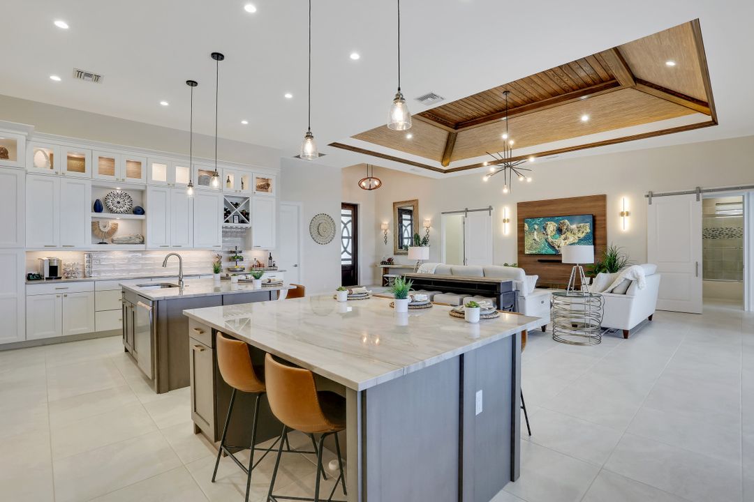 3236 Surfside Blvd, Cape Coral, FL 33914