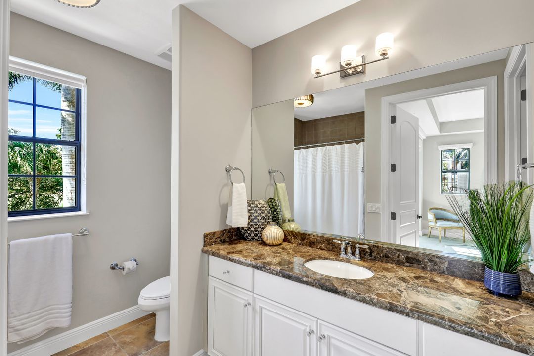 2538 Marquesa Royale Ln  #102, Naples, FL 34109