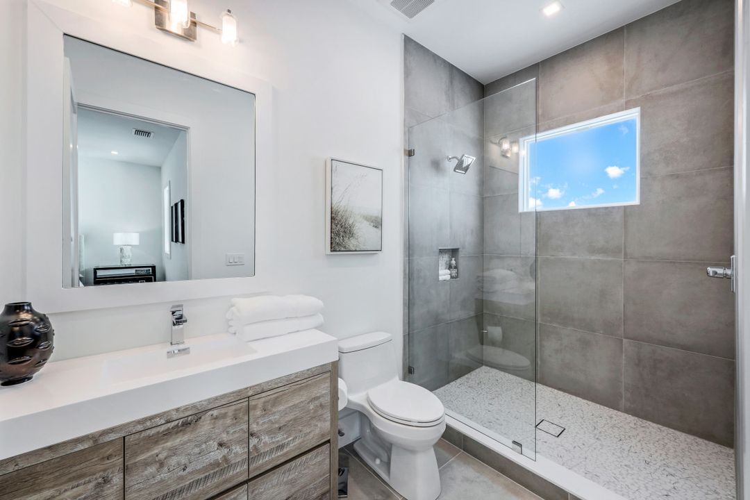 469 Germain Ave, Naples, FL 34108