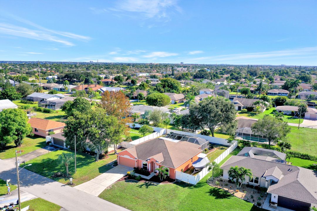 1422 SE 31st Terrace, Cape Coral, FL 33904