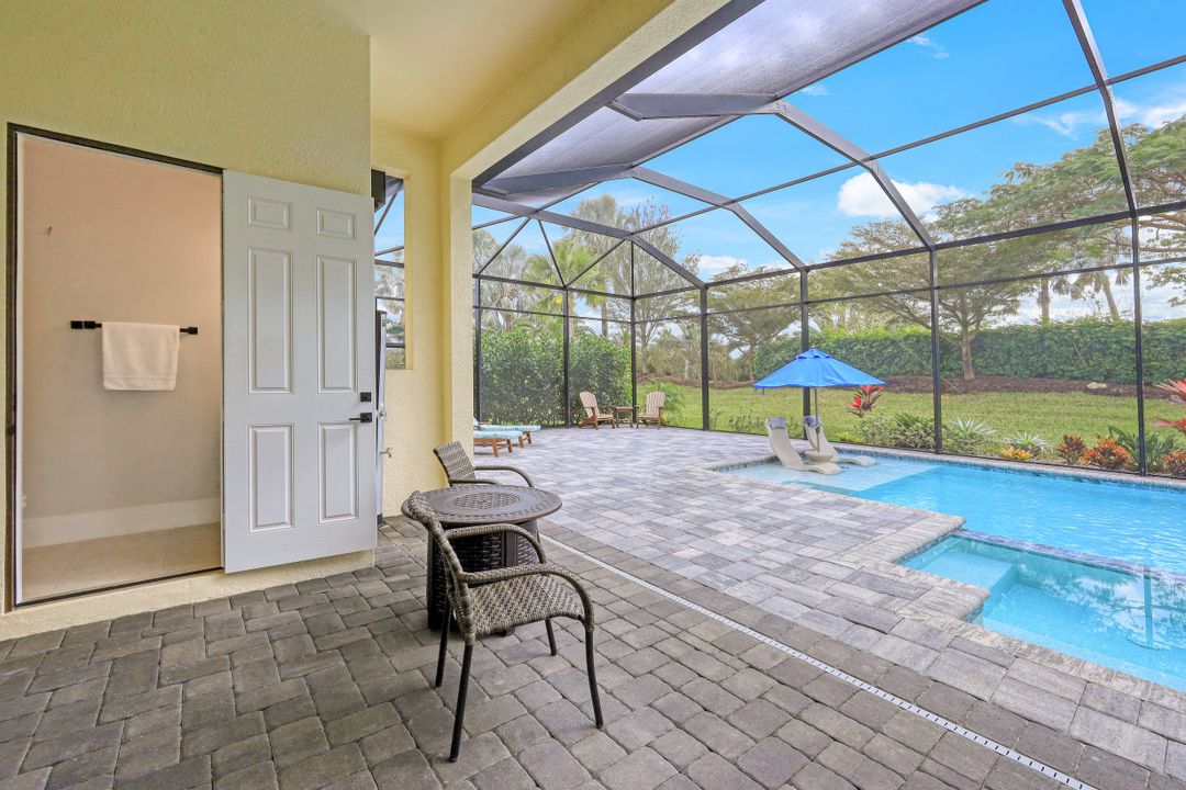 14628 Regatta Ln, Naples, FL 34114
