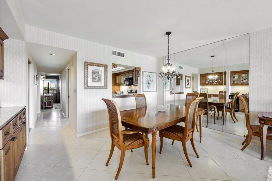 6360 Pelican Bay Blvd #PH 2C, Naples, FL 34108