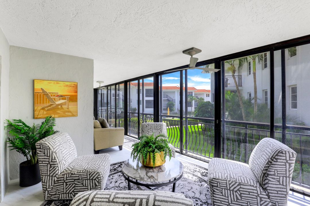3333 Gulf Shore Blvd N #103, Naples, FL 34103