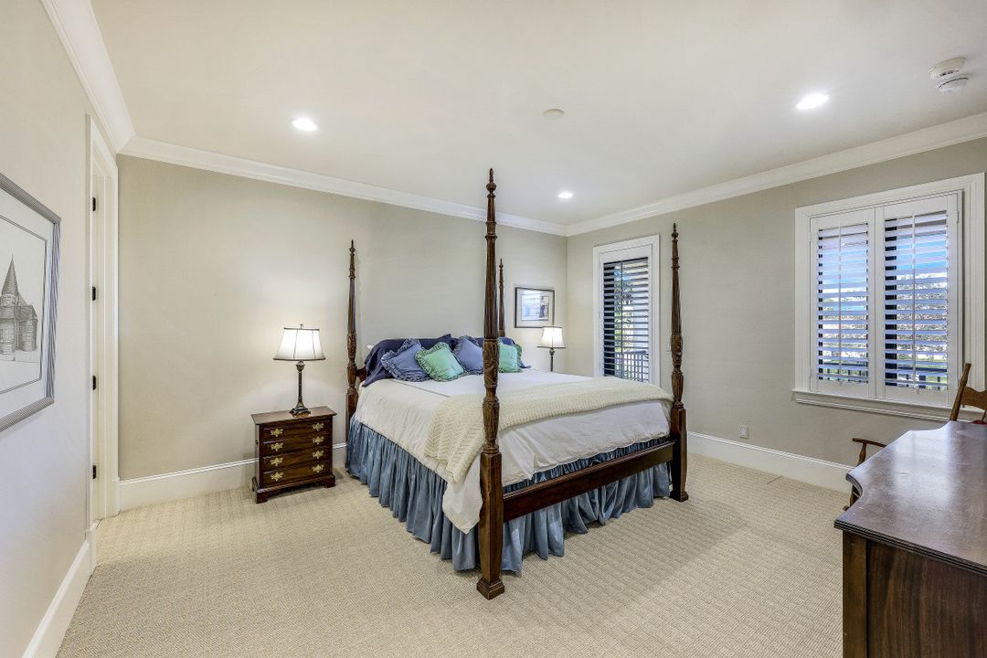 2351 Traditions Ct, Naples, FL 34105