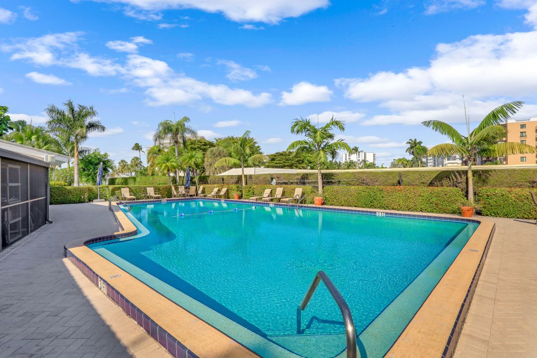 3400 Gulf Shore Blvd N #B-2, Naples, FL 34103