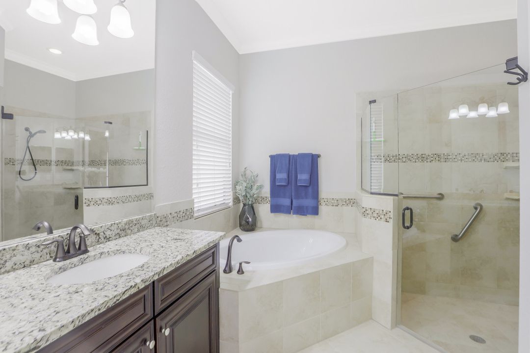 28520 Longford Ct, Bonita Springs, FL 34135