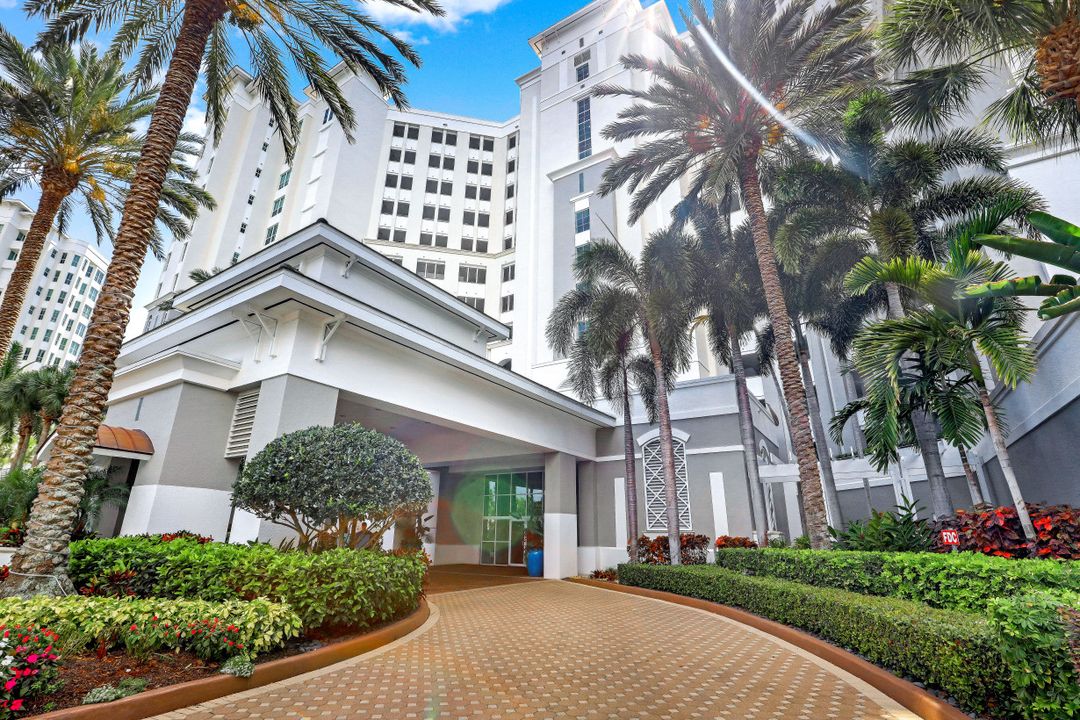 315 Dunes Blvd #604, Naples, FL 34110