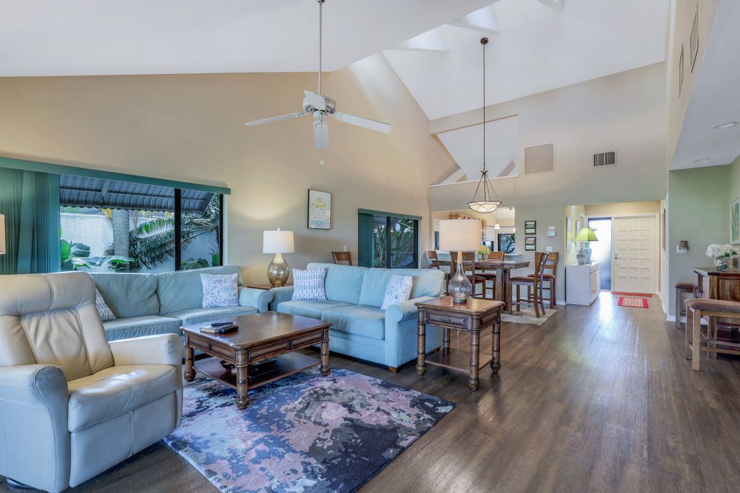 13244 Wedgefield Dr, Naples, FL 34110