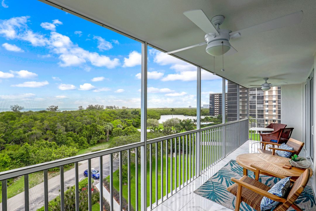 5 Bluebill Ave #606, Naples, FL 34108