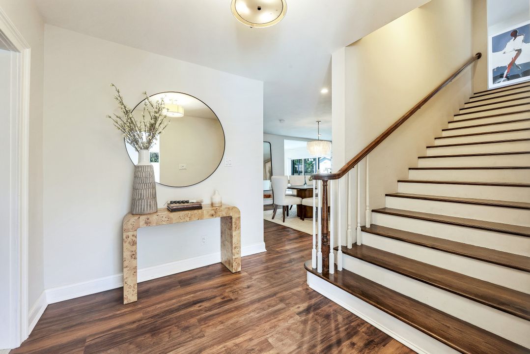 2631 Shoreview Dr, Naples, FL 34112