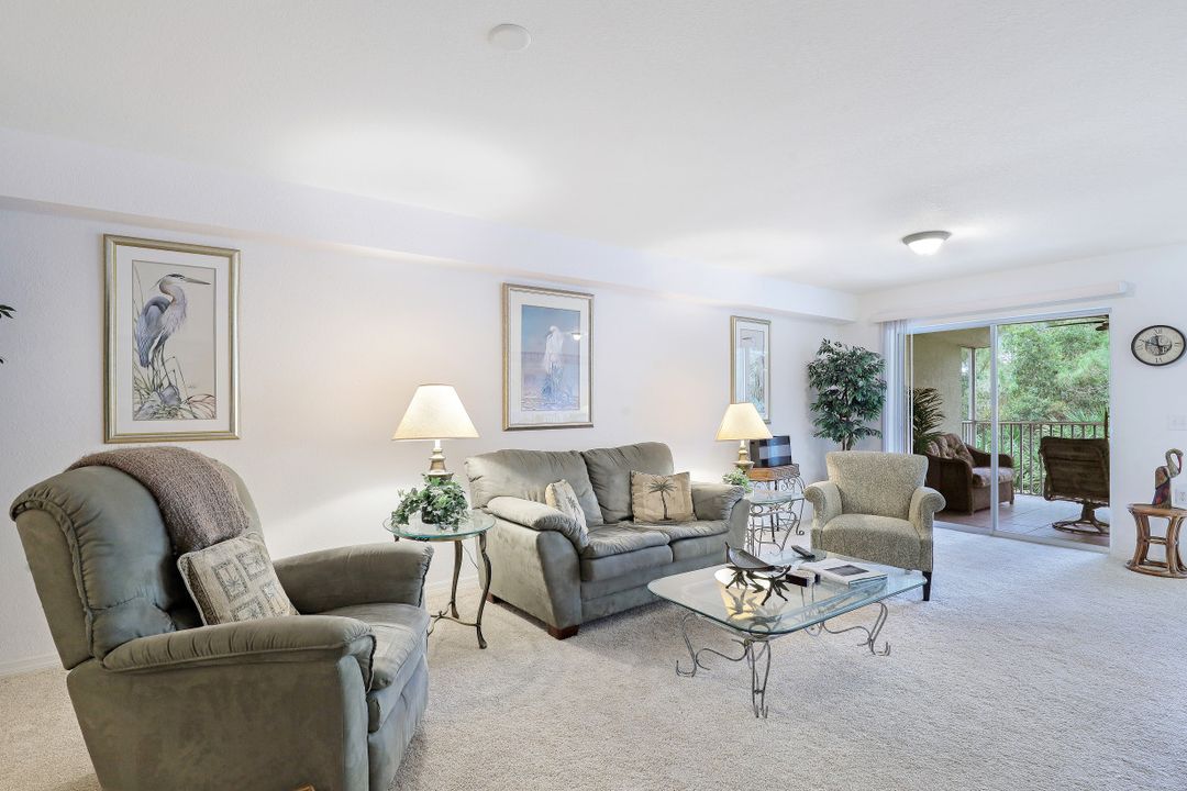 15505 Cedarwood Ln #204, Naples, FL 34110