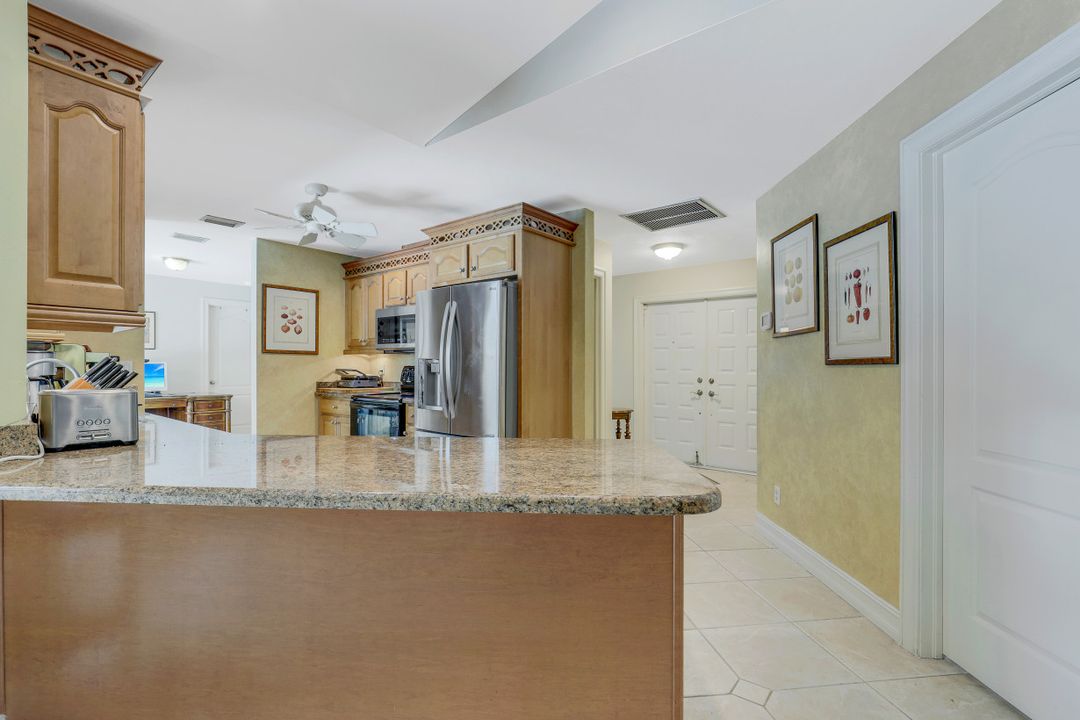 2326 Kings Lake Blvd, Naples, FL 34112