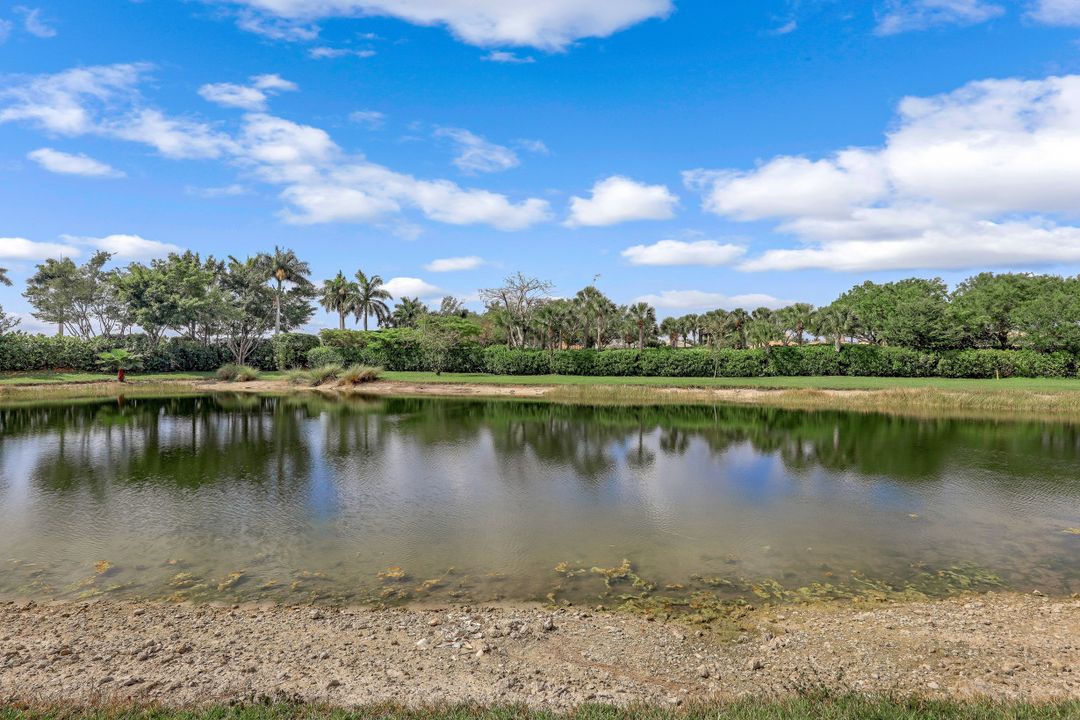 3710 Montreux Ln #203, Naples, FL 34114