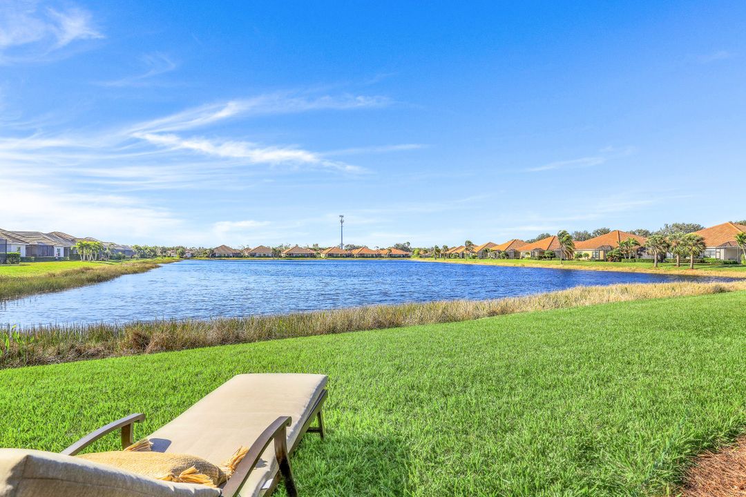 4408 Waterscape Ln, Fort Myers, FL 33966