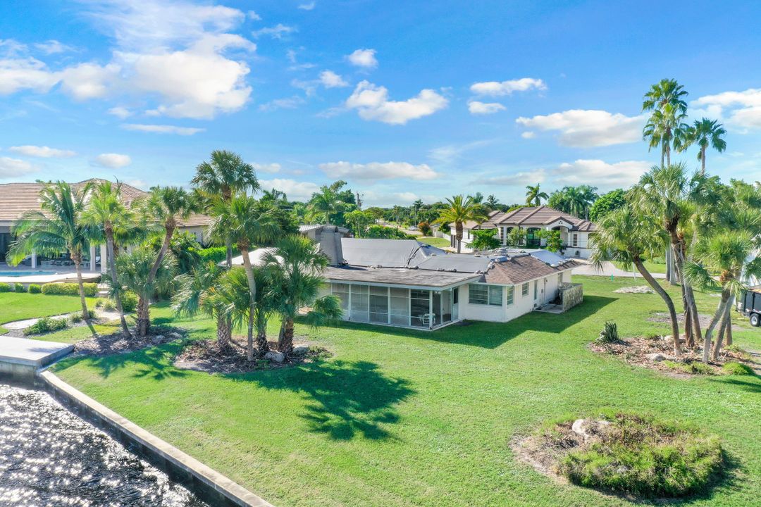 5271 Nautilus Dr, Cape Coral, FL 33904